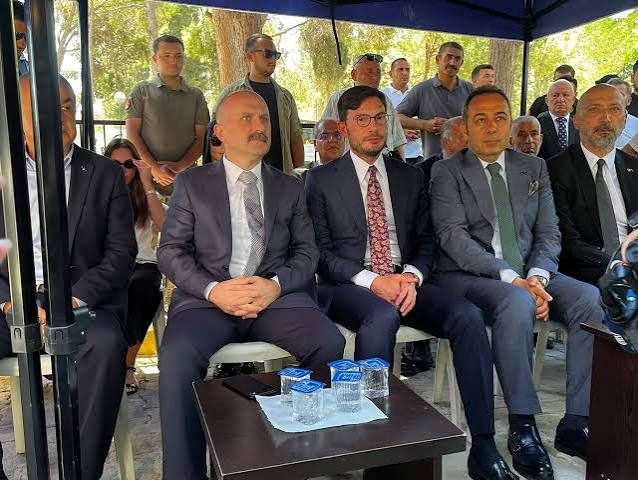 Efsane Vali kabri başında dualarla anıldı: Aydınlılar Başkan Yazıcıoğlu’nu yalnız bırakmadı