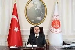 BAKAN GÜRLEK'TEN TURGUTLU'DAKİ OKUL SALDIRISINA İLİŞKİN AÇIKLAMA
