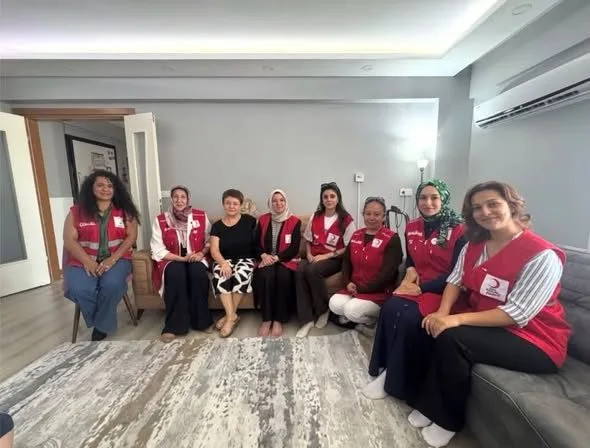 AK Partili Kadınlardan 15 Temmuz Gazisi Enver Çelikkıran’a Vefa Ziyareti