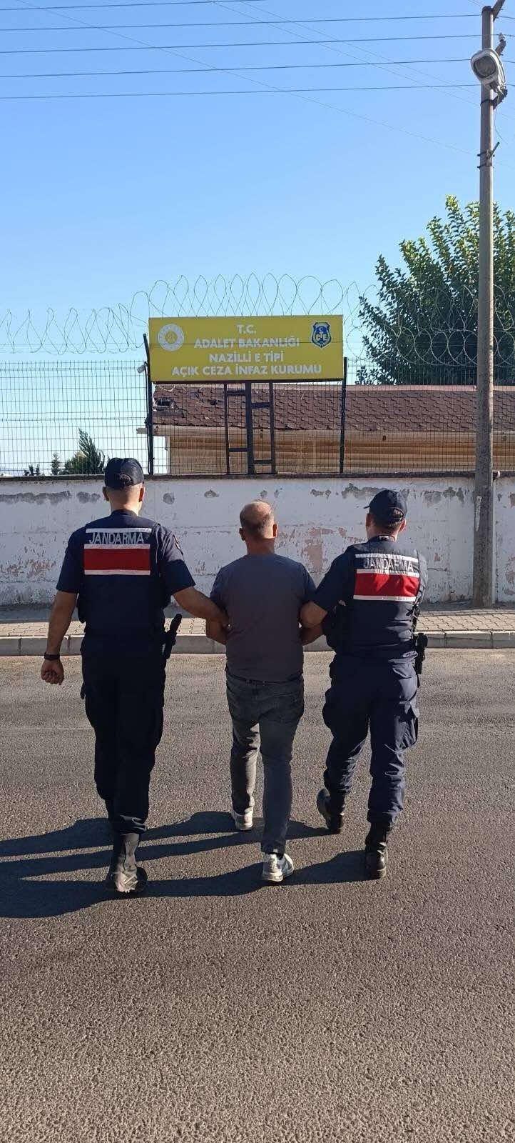 NAZİLLİ'DE 28 YIL 5 AY HAPİS CEZASI BULUNAN HÜKÜMLÜ YAKALANDI