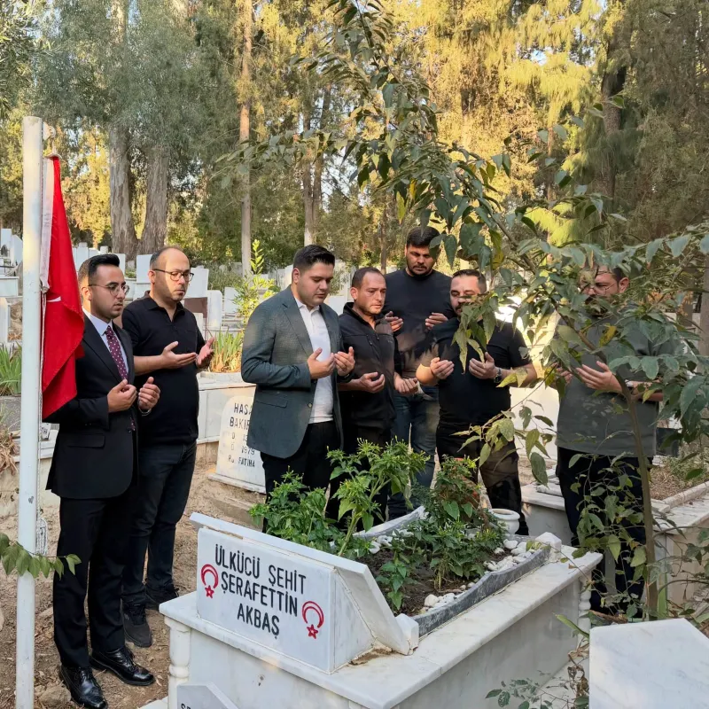 ÜLKÜCÜ ŞEHİT ŞERAFETTİN AKBAŞ KABRİ BAŞINDA ANILDI