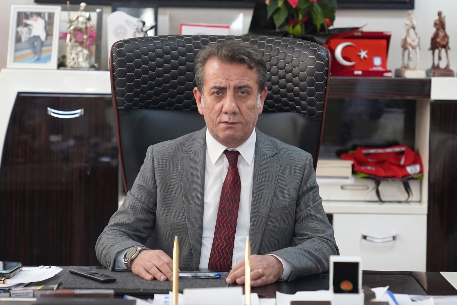BAŞKAN YETİŞKİN’DEN NEVZAT BİÇER AÇIKLAMASI: “HUKUKİ SÜREÇ DEVAM EDİYOR”