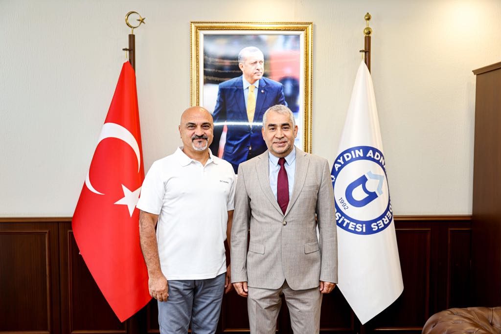 ADÜ’LÜ AKADEMİSYENLERDEN DÜNYA ÇAPINDA BAŞARI! RXP MOLEKÜLÜNE “2026’NIN ÖNE ÇIKAN BULUŞU” ÖDÜLÜ