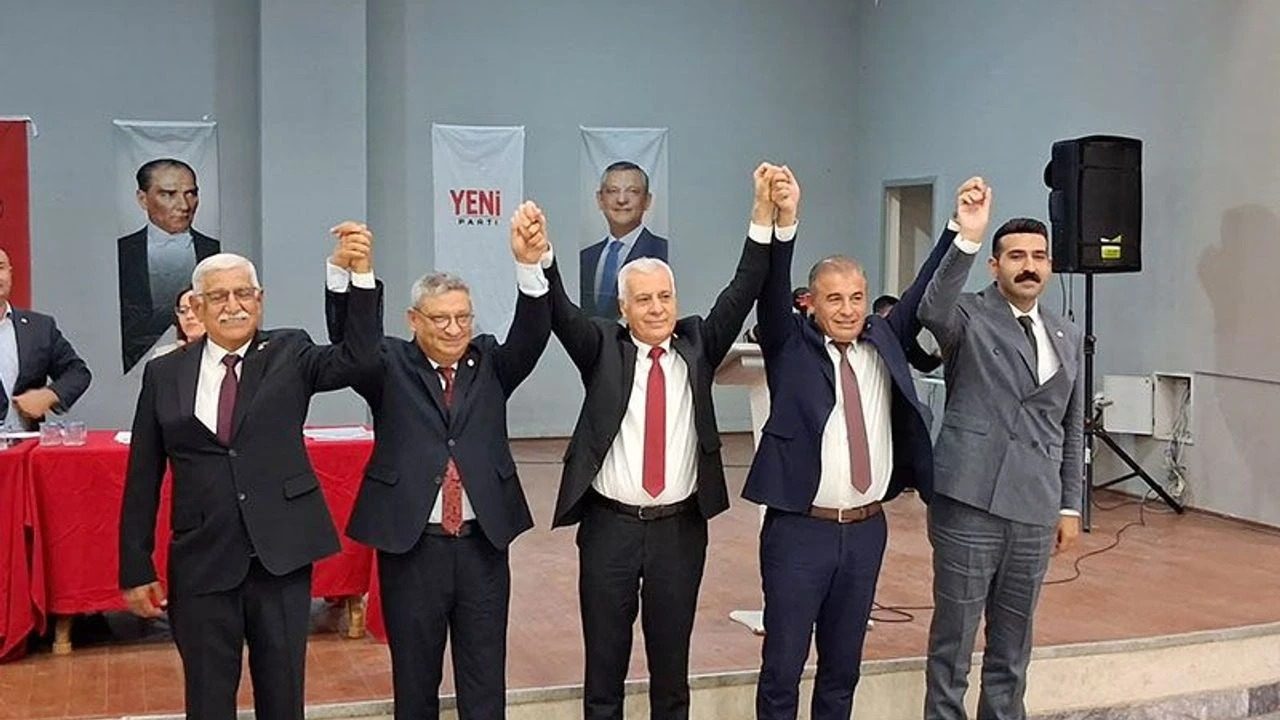 YENİ PARTİ AYDIN’DA İL BAŞKANLIĞI YARIŞI! 5 ADAY ÖN SEÇİM İÇİN SAHNEYE ÇIKTI