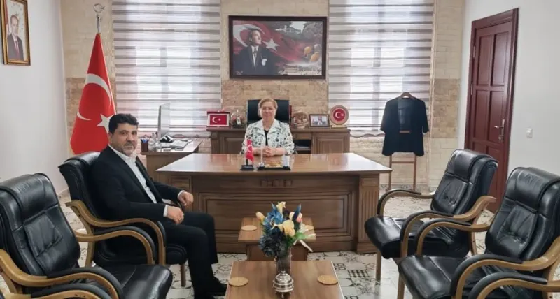 ESKİ REKTÖR OSMAN SELÇUK ALDEMİR’DEN KAYMAKAM SULTAN DOĞRU’YA ZİYARET