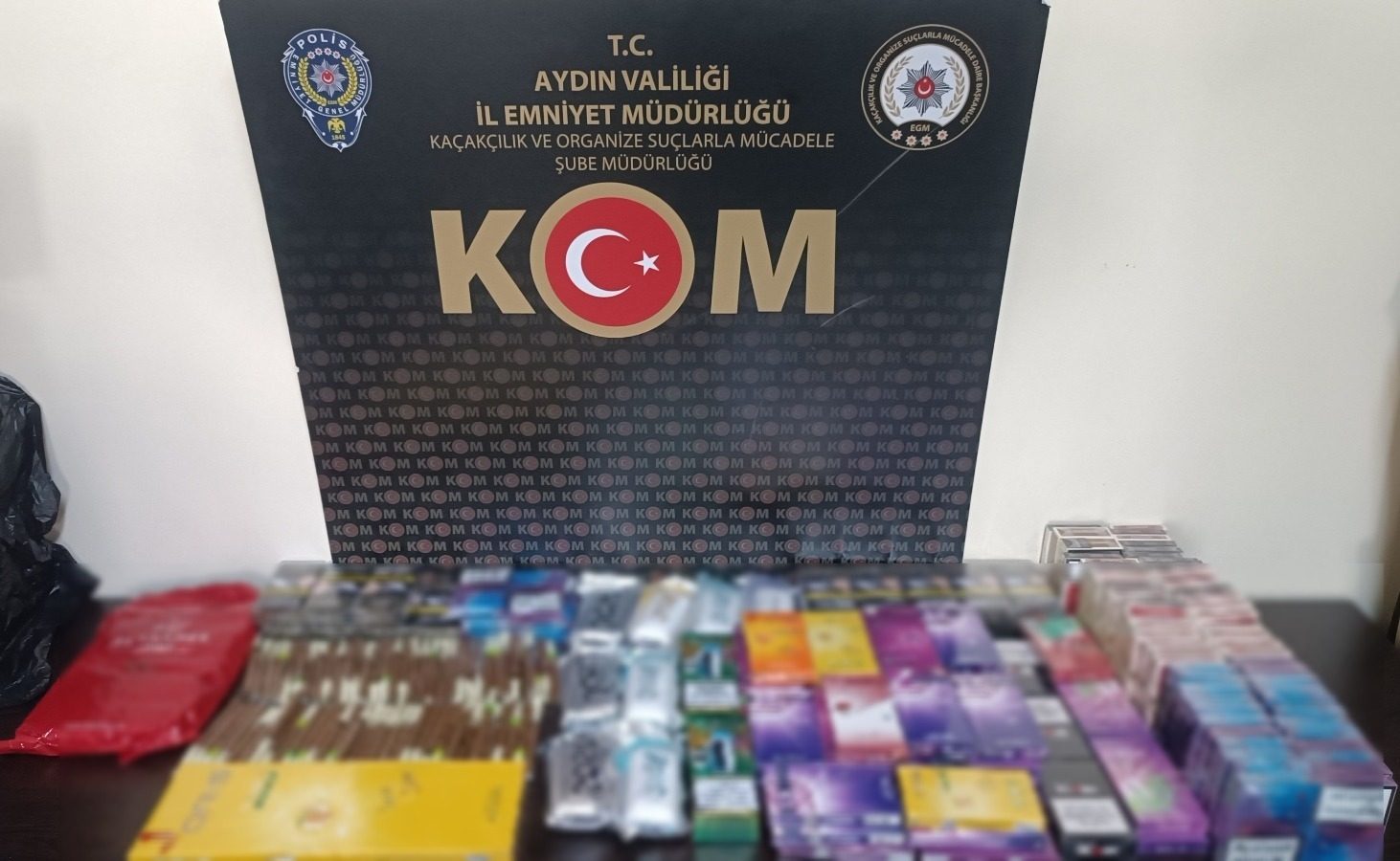AYDIN’DA KAÇAK SİGARA OPERASYONU! 3 İŞ YERİ VE 1 EVDE ARAMA YAPILDI
