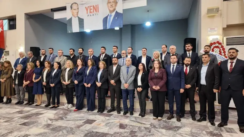 YENİ PARTİ AYDIN’DA YÖNETİMİNİ BELİRLEDİ! DEMİR, YENİ KADROYU TANITTI