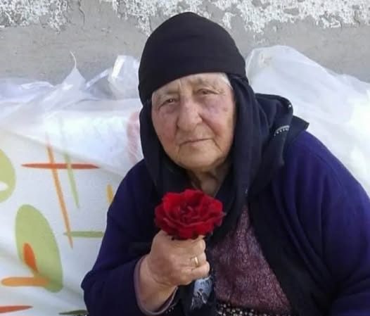 İNCİRLİOVA’NIN TANINAN İSİMLERİNDEN FİKRET ERDOĞAN’IN ACI GÜNÜ! ANNESİ ELMAS ERDOĞAN HAYATINI KAYBETTİ