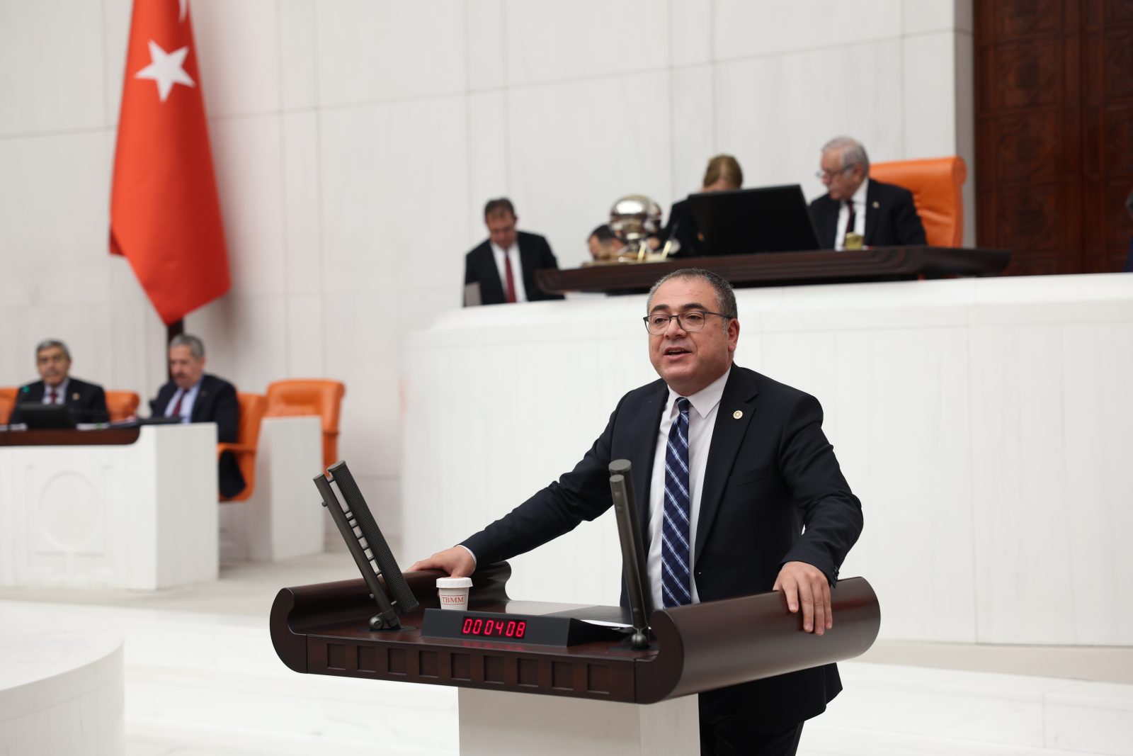 CHP’Lİ EVRİM KARAKOZ’DAN ÜCRETSİZ OKUL YEMEĞİ TEKLİFİ