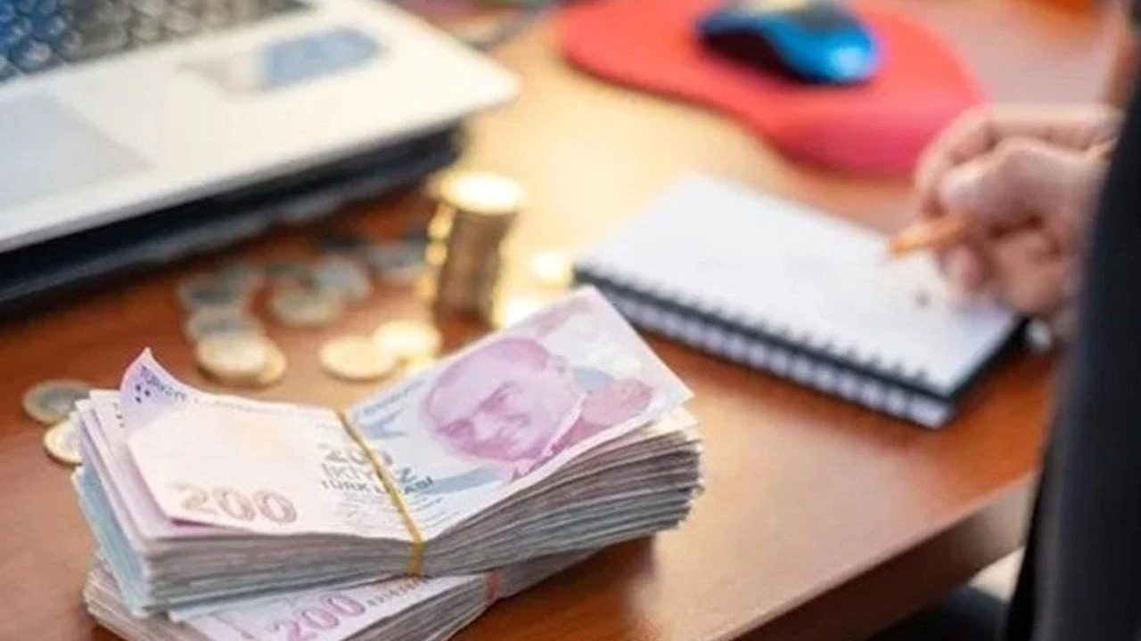 TBMM’den Bankacılık Hizmetlerinde Yeni Düzenleme: Cumartesi Günleri Yarım Gün Mesai Başlıyor