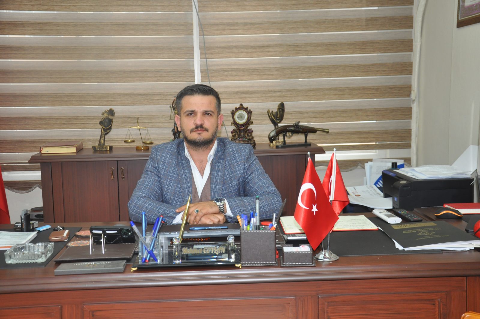 AVUKAT MEHMET CEYLAN