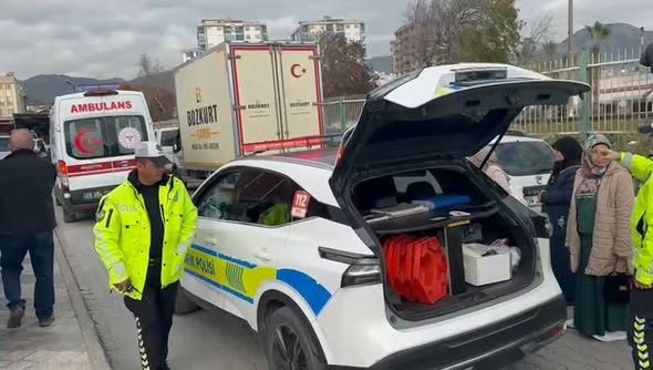 Söke’de Migros Yanında Trafik Kazası: Yaya Yaralandı