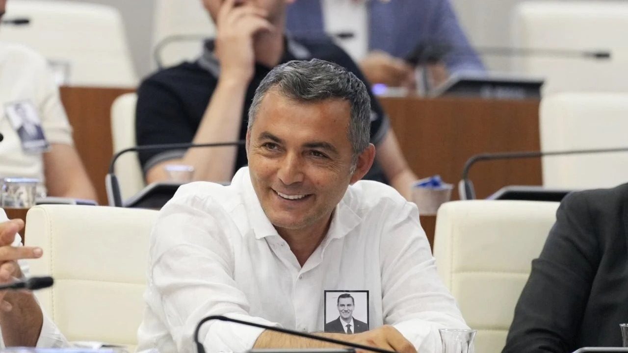 MANAVGAT BELEDİYE BAŞKANI NİYAZİ NEFİ KARA CHP’DEN İSTİFA ETTİ