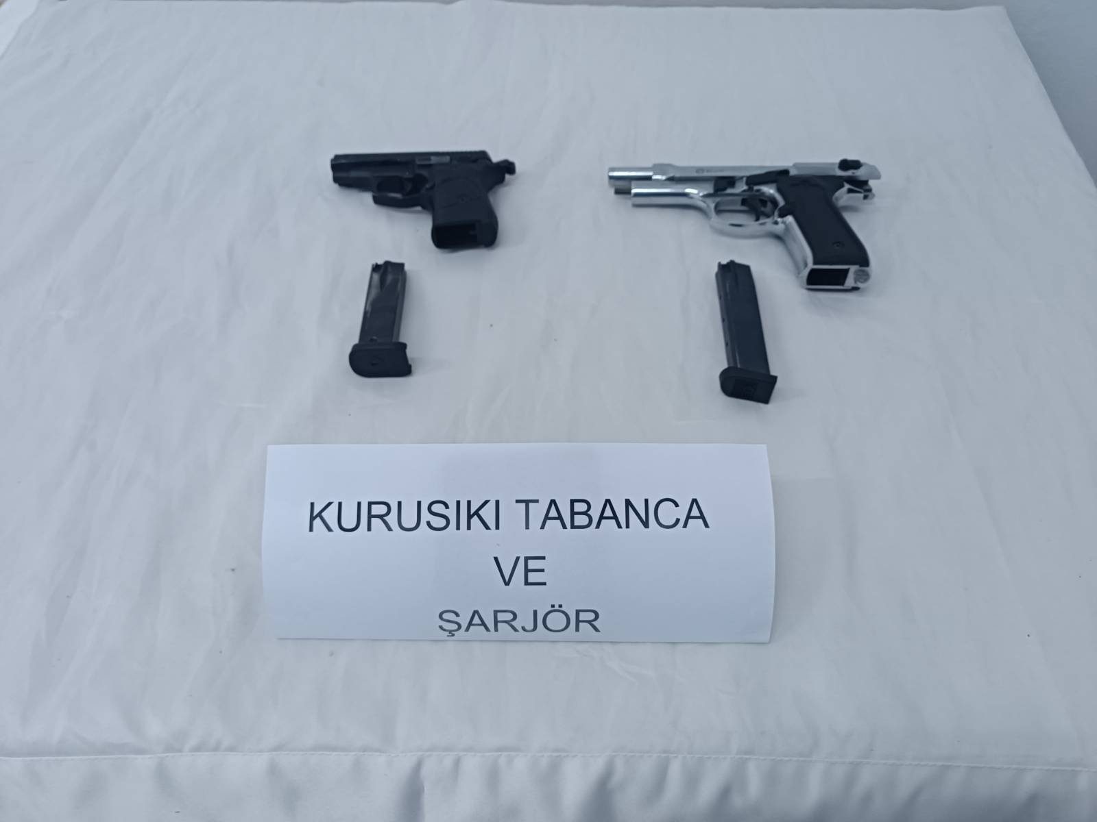 ÜZERİNDE KURU SIKI SİLAH BULUNAN KİŞİYE CEZA YAZILDI