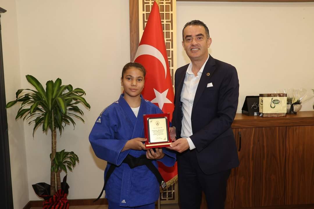 Başkan Arıcı’dan Judo Türkiye 7.sine plaket