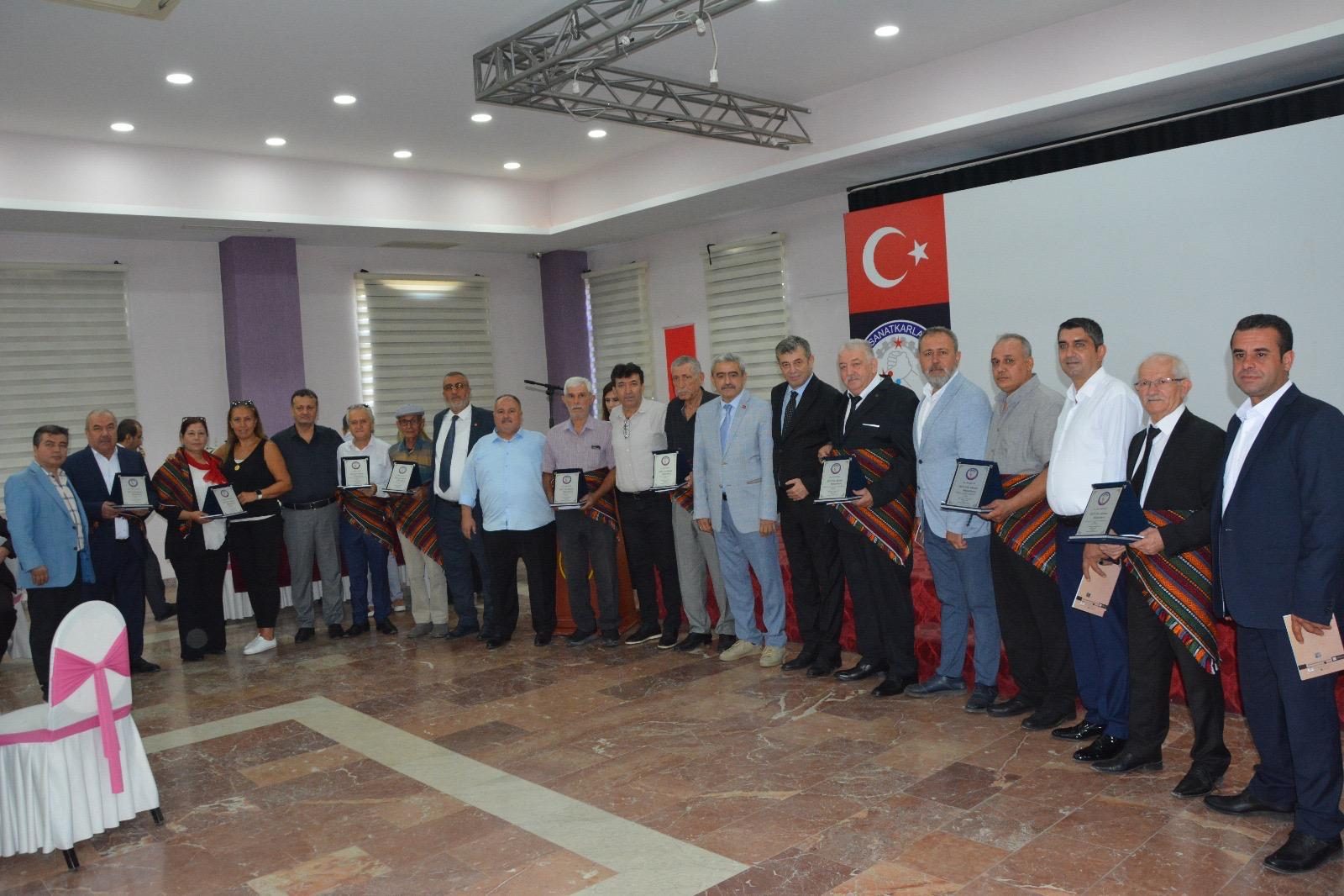 MHP Aydın İl Başkanı Haluk Alıcık " Ahilik; yardımlaşma, dayanışma, doğruluk, dürüstlük ve ahlak disiplininde “meslek ve ahlak felsefesi” demektir