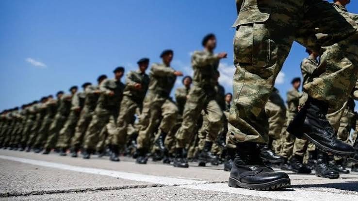 Sözleşmeli Er ve Erbaşlara Kamuda Yeni Fırsat: 7 Yıl Görev Yapanlara Yüzde 10 Kontenjan Geliyor