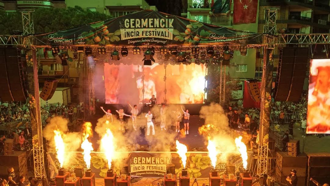 YEDİ GÜN YEDİ GECE SÜREN 21 . İNCİR FESTİVALİNDE GERMENCİKLİLER EĞLENCEYE DOYDU