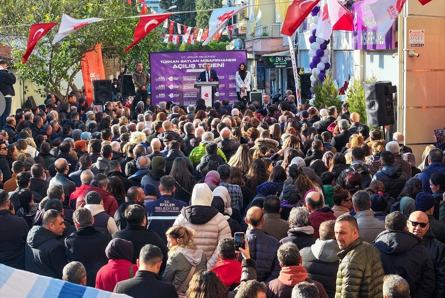 BAŞKAN ANIL YETİŞKİN 2 YILDA EFELER’E ALTIN ÇAĞINI YAŞATTI