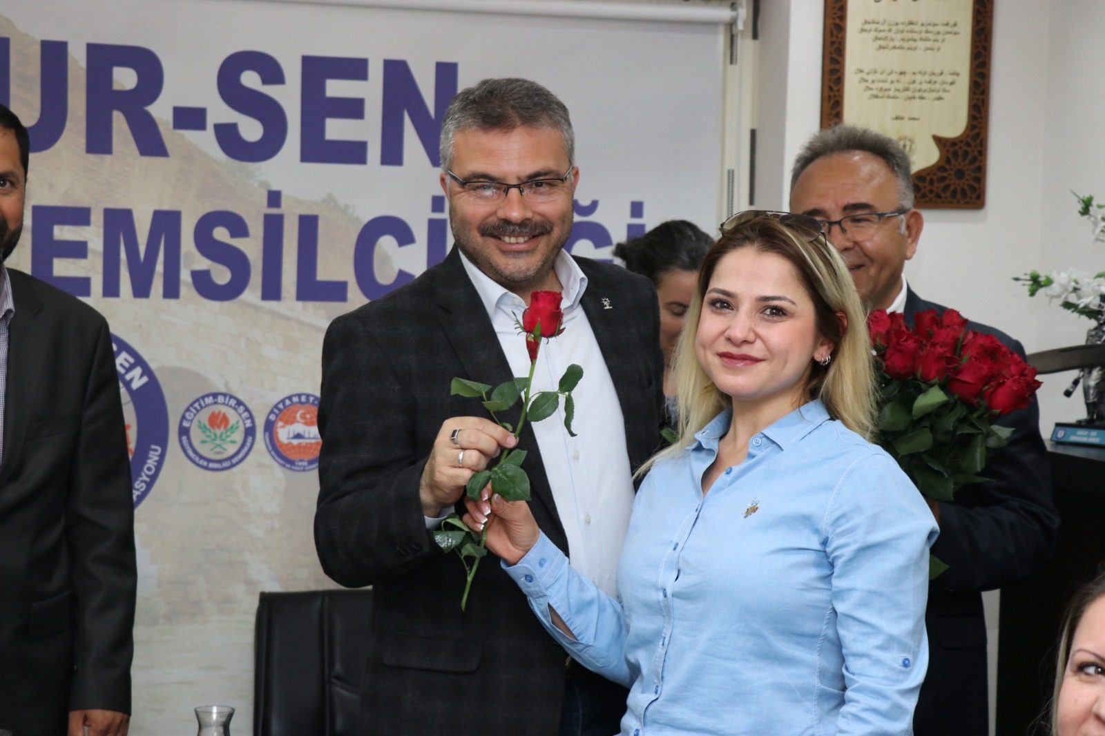 AK Parti Aydın Milletvekili Av. Ömer Özmen’in 11 Mayıs Anneler Günü Kutlama Mesajı