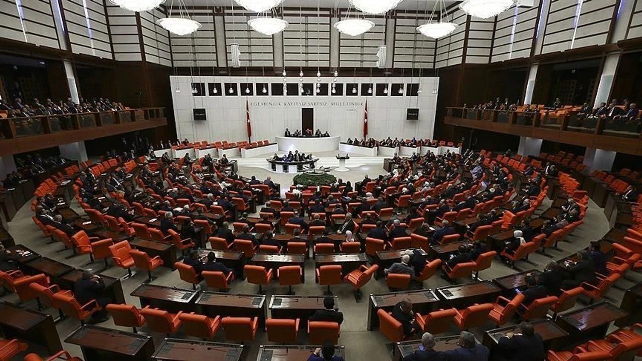 4 milletvekili hakkında dokunulmazlık tezkeresi Meclis'te