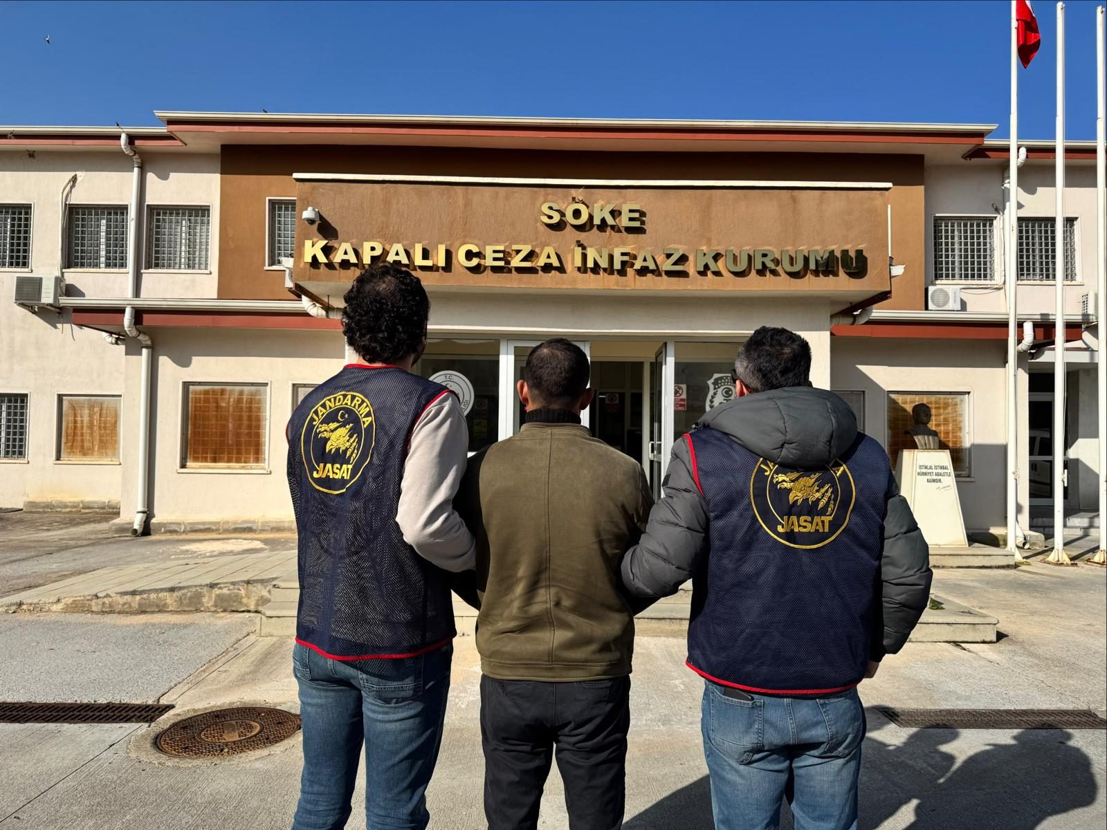 Söke’de 6 Yıl 1 Ay 3 Gün Hapis Cezası Bulunan Hükümlü Yakalandı