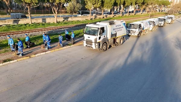 BAŞKAN ÇERÇİOĞLU'NDAN SÖKE'DE ÇEVRE SEFERBERLİĞİ