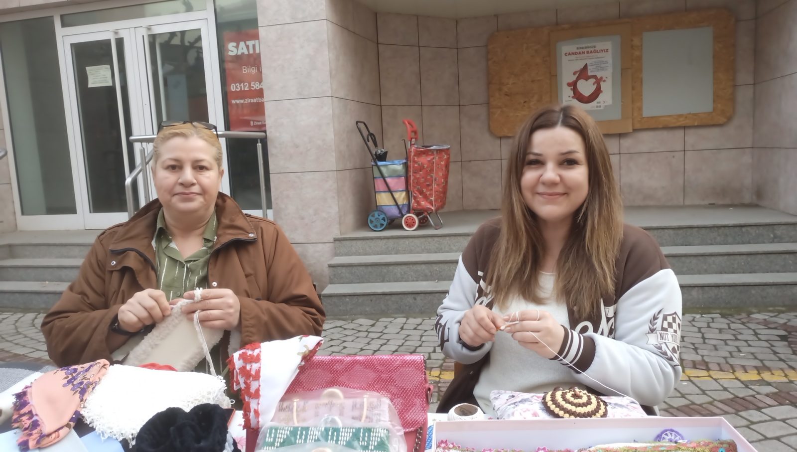 ÜRETEN KADINLARDAN "EL İŞİ GÖZ NURU" ÜRÜNLER