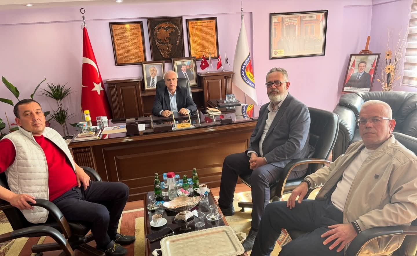 ANAHTAR PARTİ’DEN ŞOFÖRLER ODASI BAŞKANI AYSEl’E ZİYARET