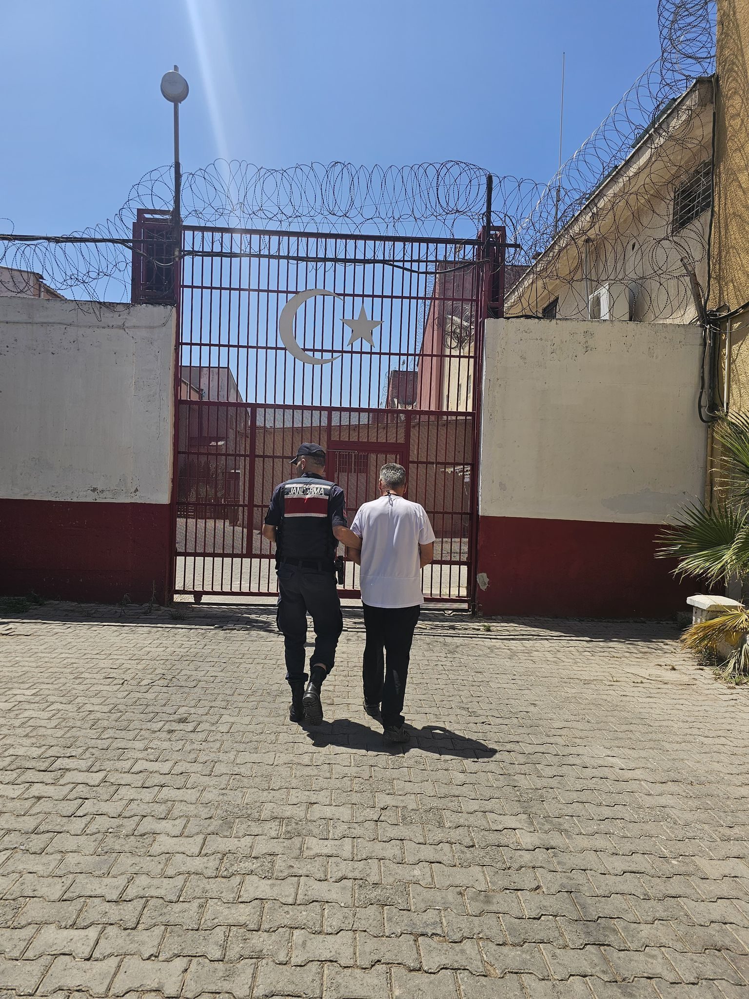 “Silahlı Terör Örgütüne Üye Olma” Suçundan Aranan Kişi Yakalandı
