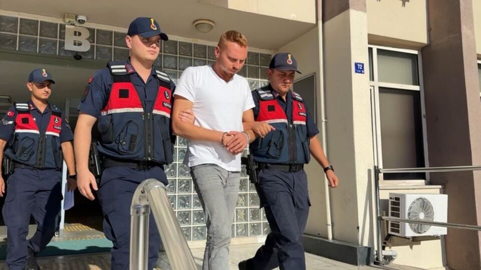 Aydın’da Yeğeninden Şok Hırsızlık: 300 Litre Zeytinyağı Çaldı, Tutuklandı