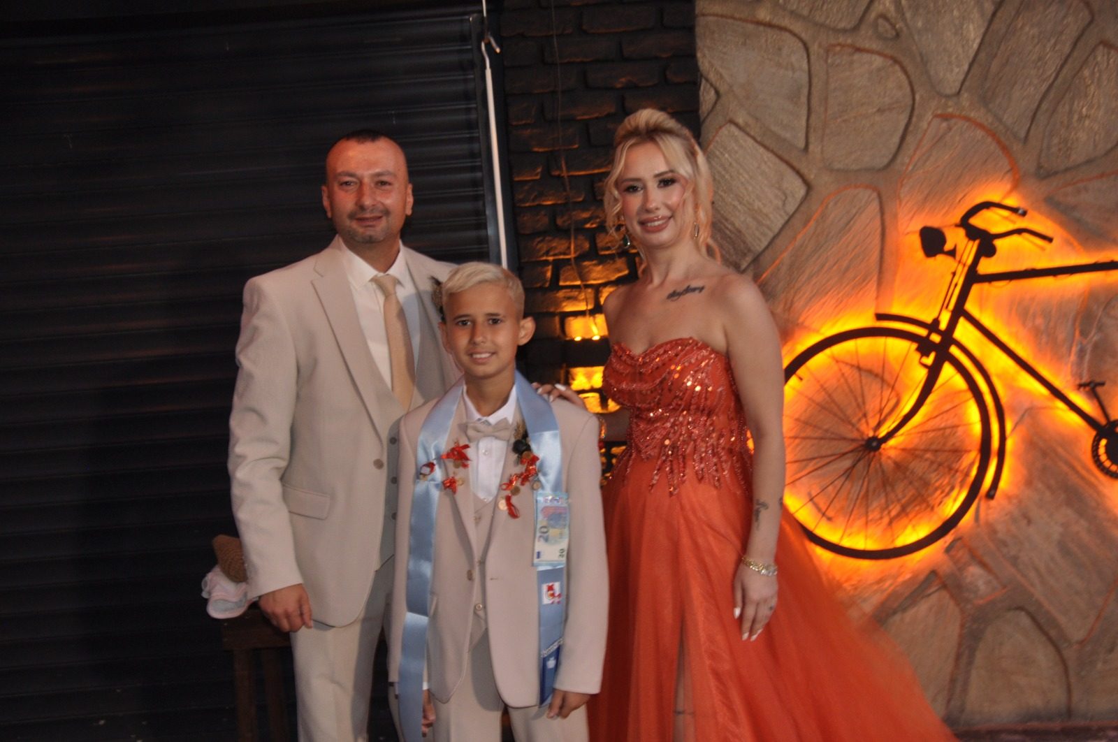 RÜZGAR KEYİF BAHÇESİNDE ESTİ MAŞALLAH