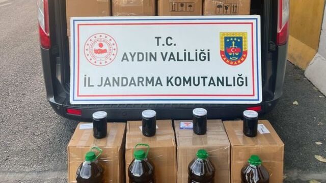  Efeler'de sahte zeytinyağı ve pekmez ele geçirildi