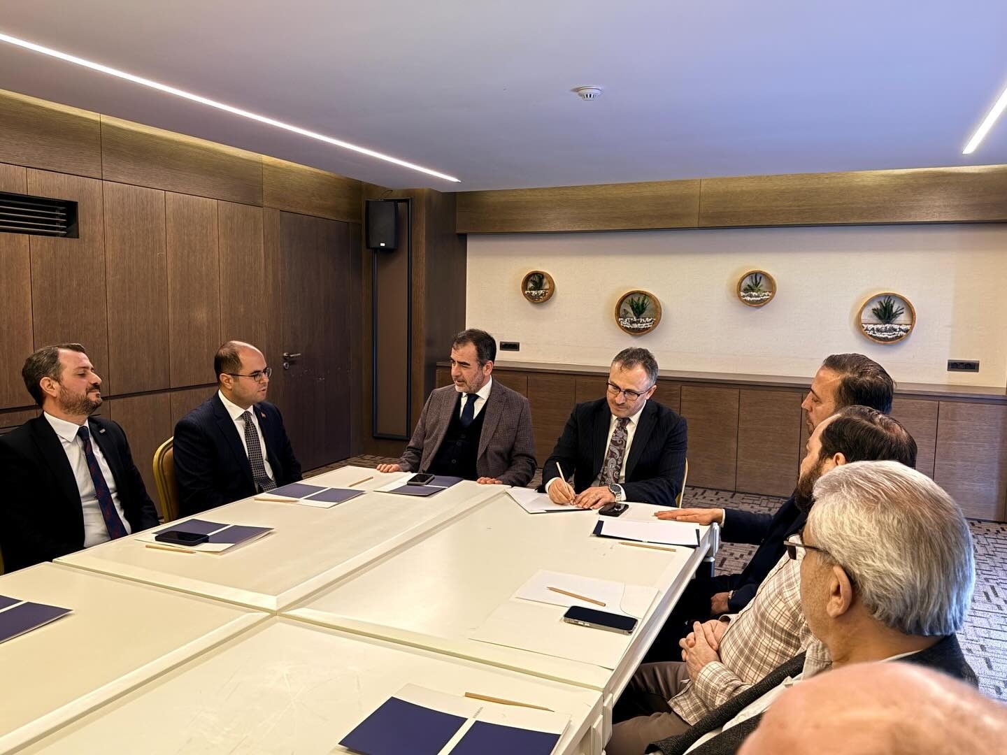 Adalet ve Kalkınma Partisi Aydın’da STK’larla İstişare Toplantısı Gerçekleştirdi