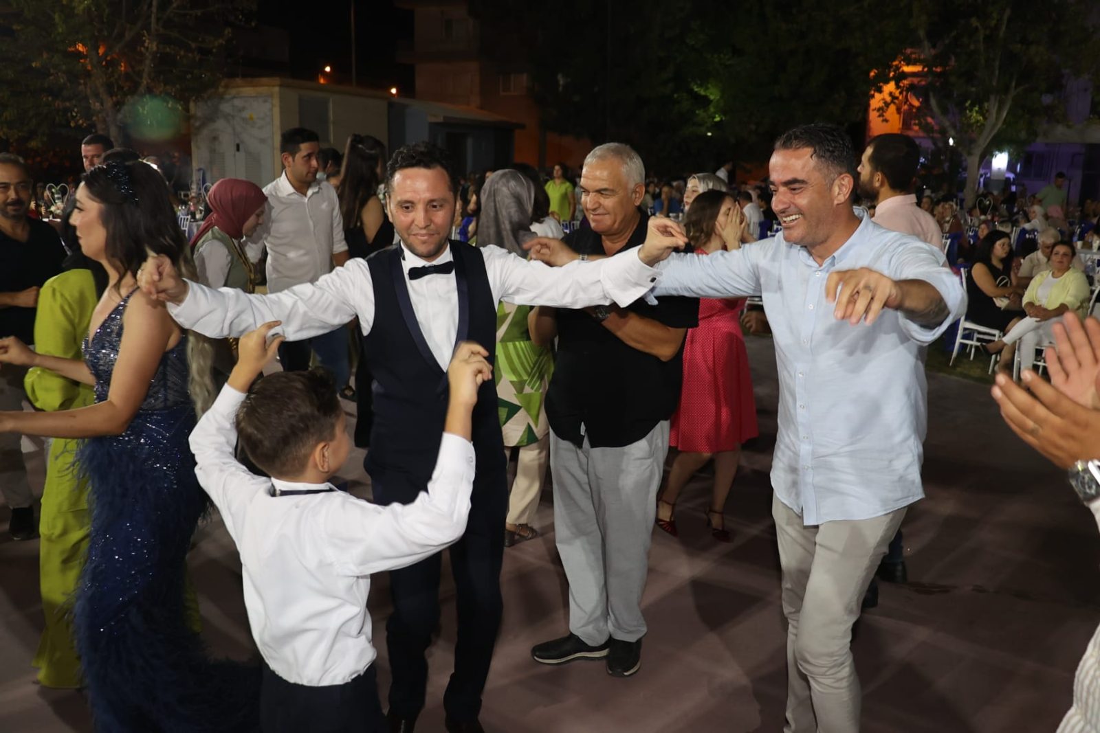 Başkan Arıcı’dan Hafta Sonu Mesaisi: 23 Cemiyete Katıldı, hemşehrilerini yalnız bırakmadı