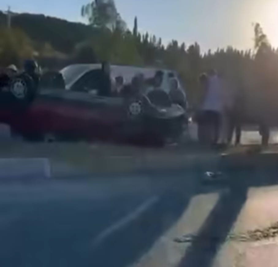 GRANTA MEVKİİ’NDE TRAFİK KAZASI: SÜRÜCÜNÜN DURUMU İYİ