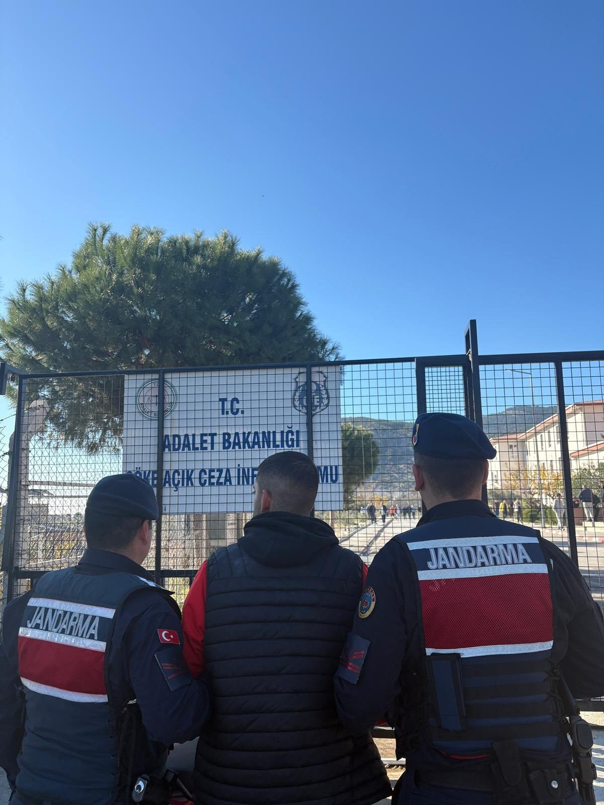 Yenipazar’da Aranan Şahıs Yakalandı