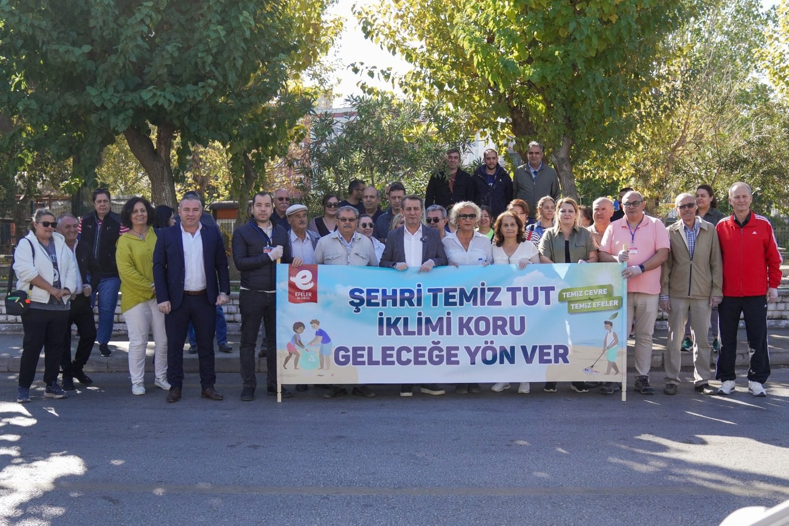 BAŞKAN YETİŞKİN’DEN ÇEVRE VE İKLİM İÇİN FARKINDALIK YÜRÜYÜŞÜ