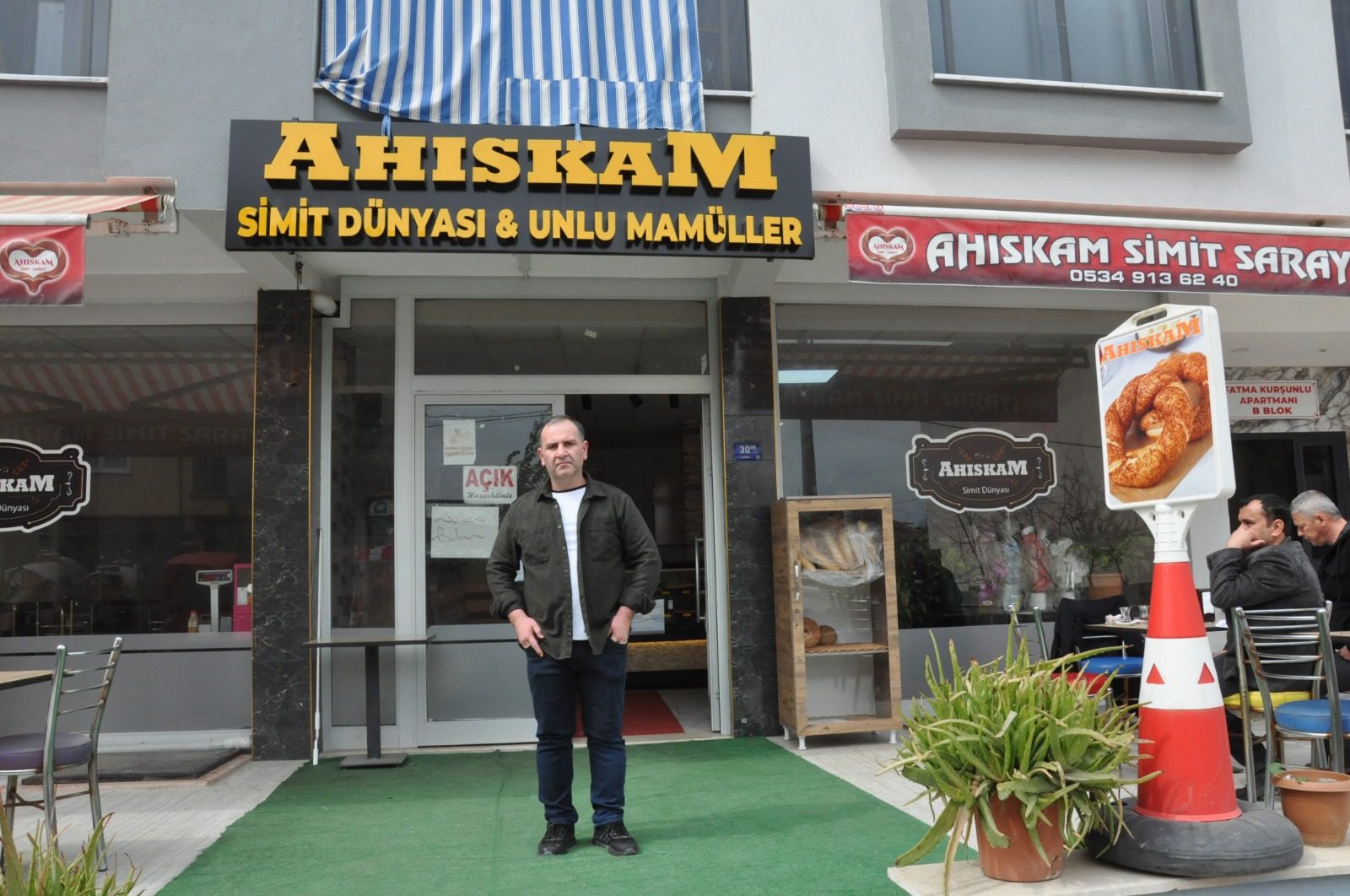 AHISKAM SİMİT DÜNYASI & UNLU MAMÜLLERİ