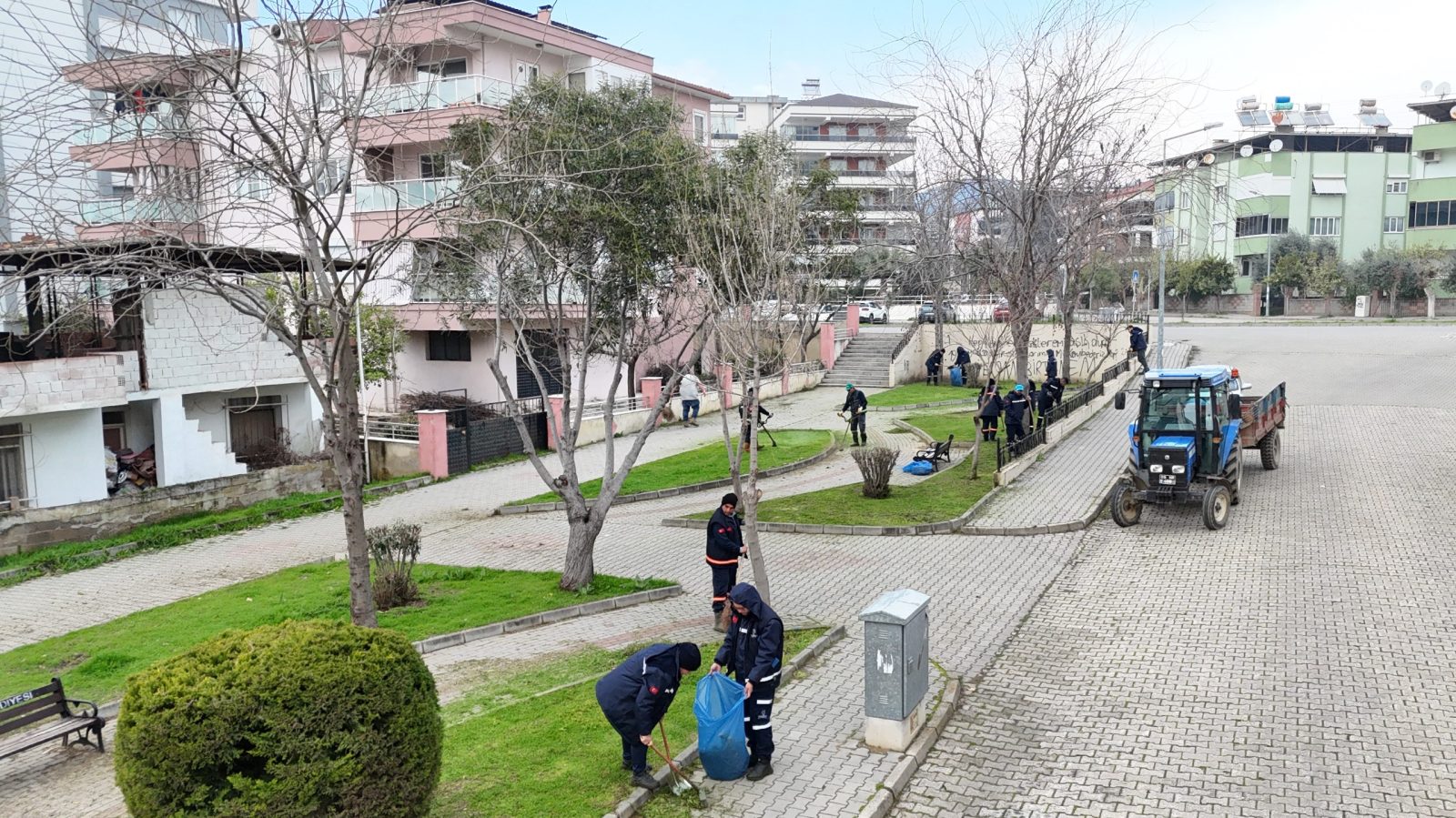 Nazilli’de parklar bahara hazırlanıyor
