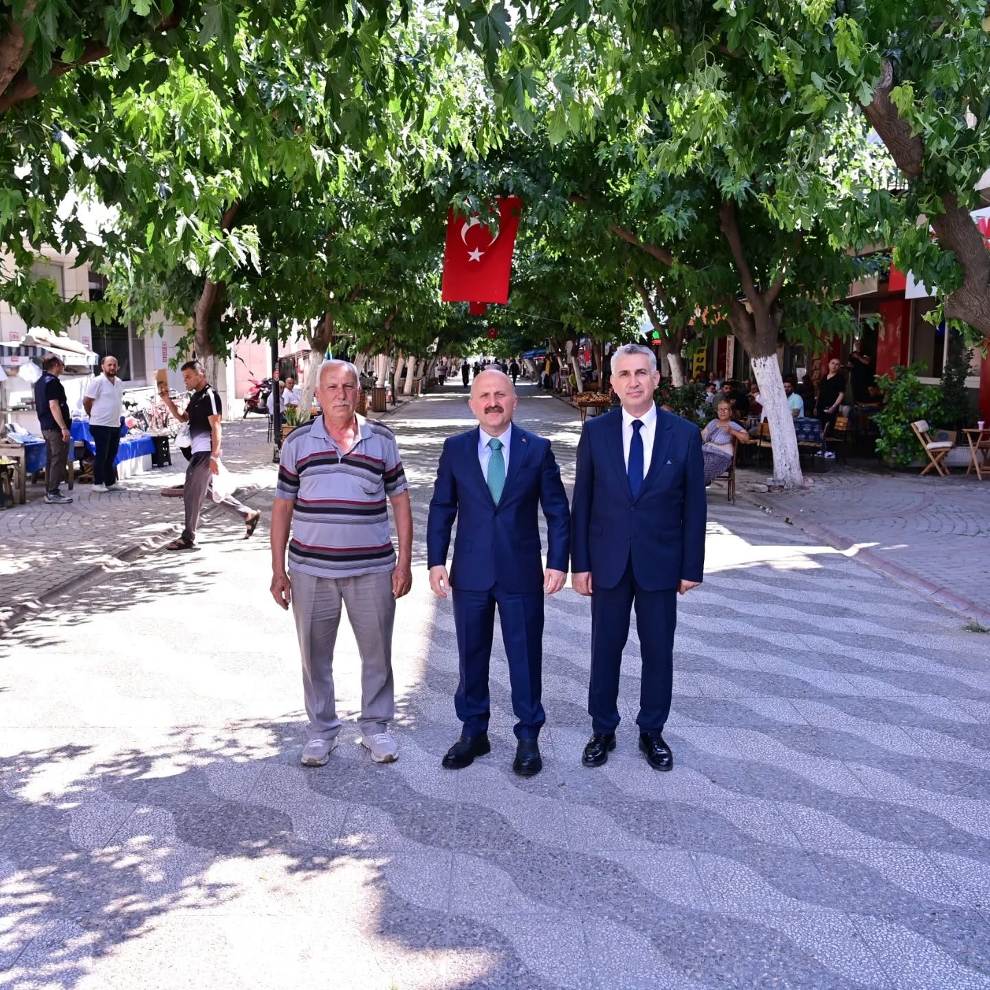 Aydın Valisi Dr. Osman Varol, İncirliova’da Esnaf ve Vatandaşlarla Buluştu