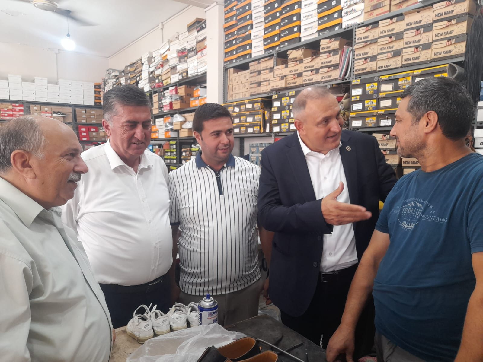 İYİ PARTİLİ KARAKAŞ GÖNÜLLERE DOKUNMAYA DEVAM EDİYOR
