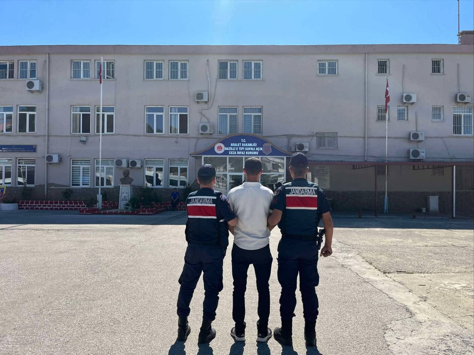 Aydın'da 26 Aranan Şahıs Yakalandı