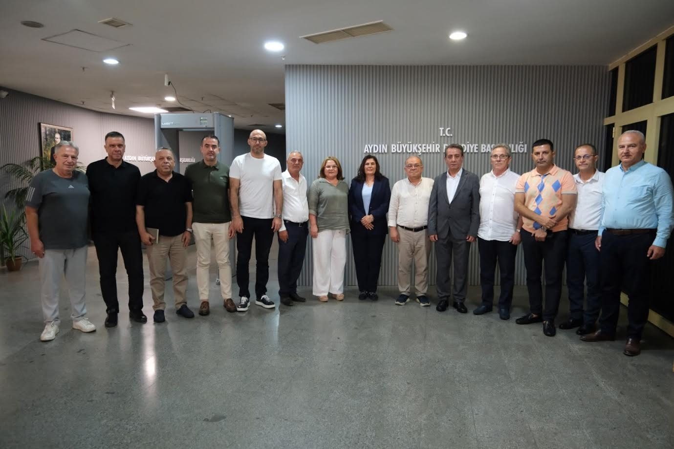 CHP'Lİ BELEDİYE BAŞKANLARINDAN EKONOMİK KRİZ İÇİN ORTAK TAAHHÜTNAME