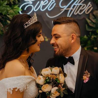BİR ÖMÜR MUTLULUKLAR SİZE