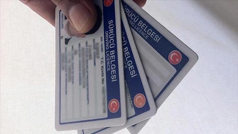 Eski Tip Sürücü Belgeleri İçin Son Tarih 31 Ekim 2025Yenilemeyenlerin Ehliyeti Geçersiz Sayılacak