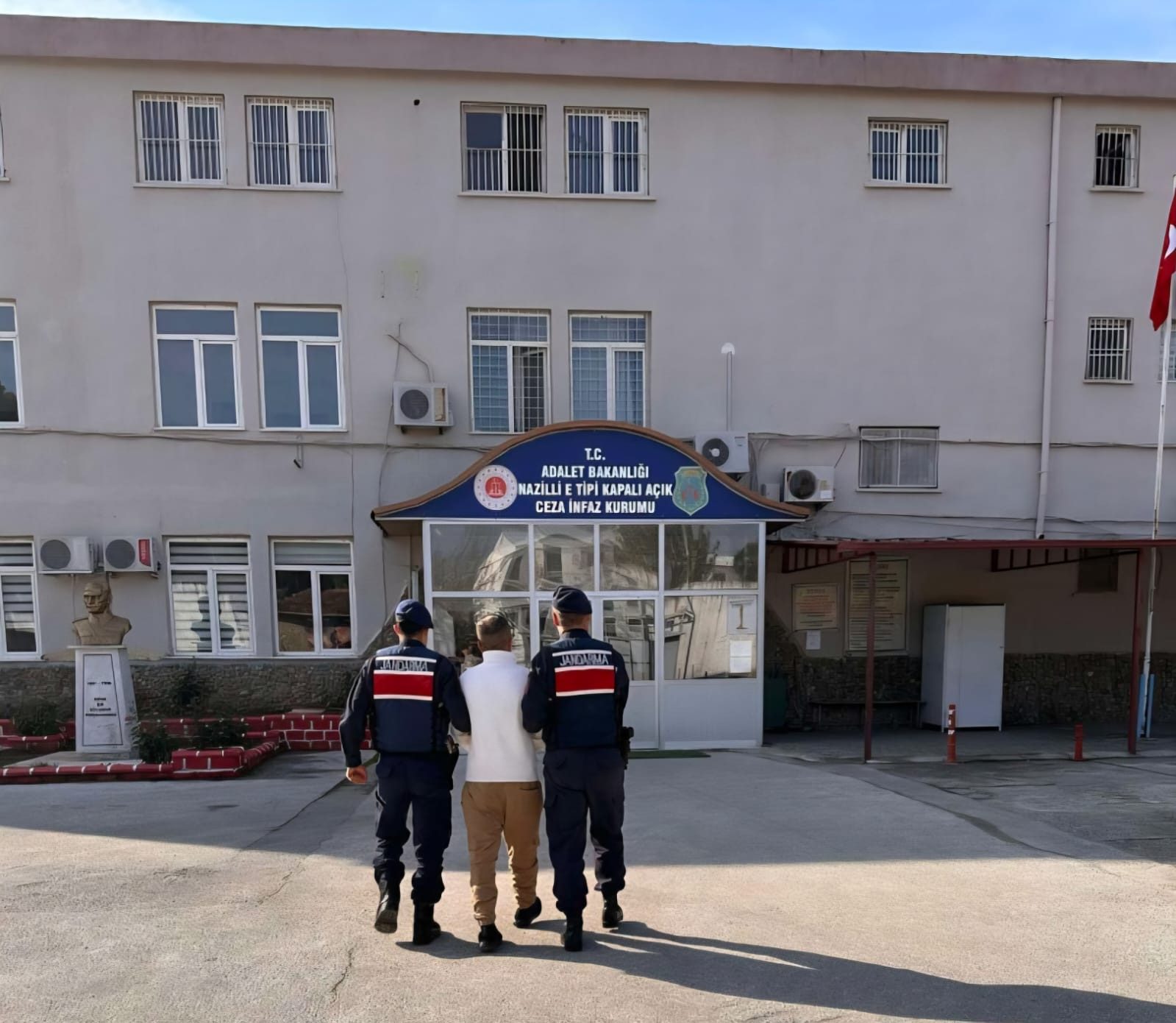 Nazilli’de Uyuşturucu Suçundan Aranan Şahıs Yakalandı