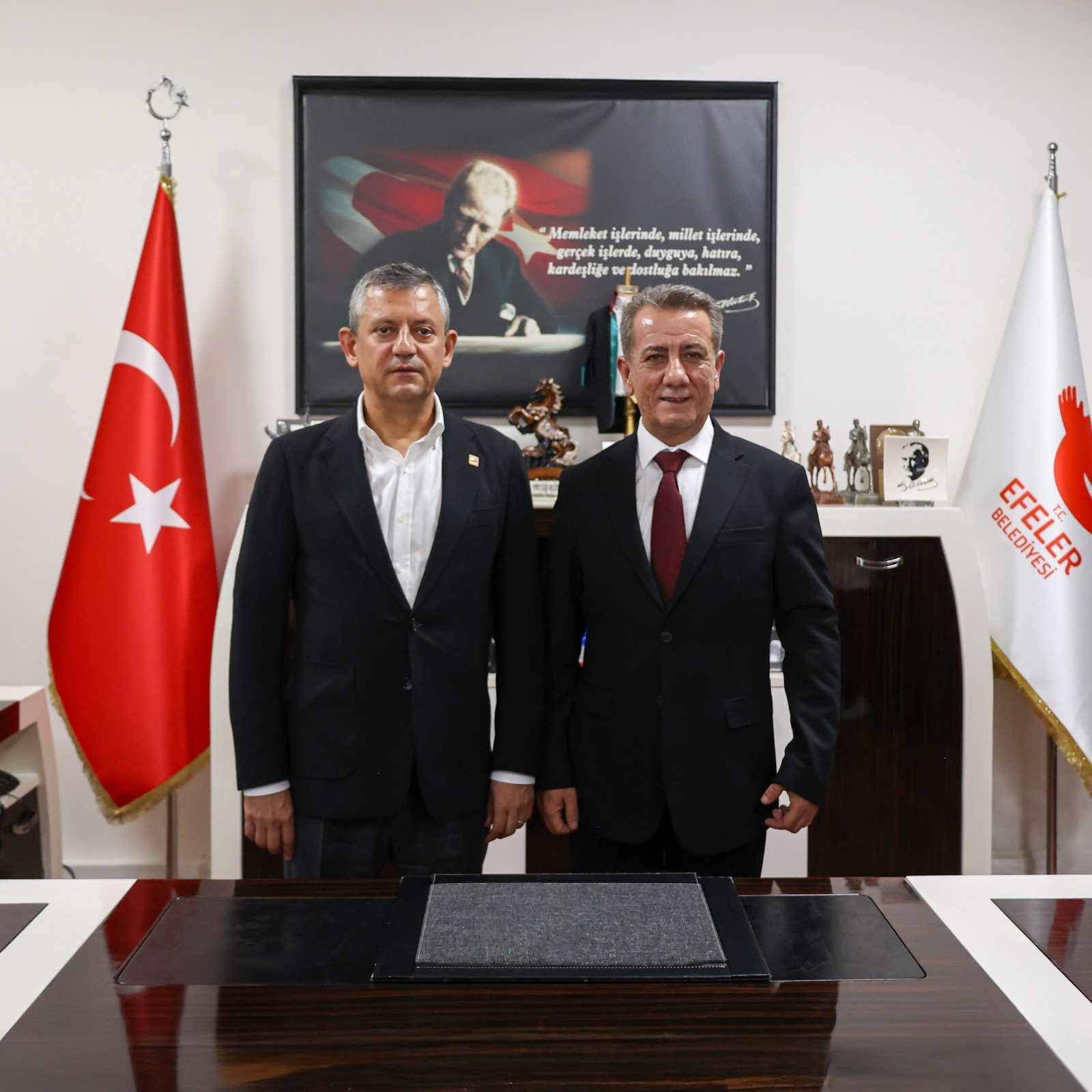 BAŞKAN YETİŞKİN’DEN ÖZGÜR ÖZEL’E DESTEK: OMUZ OMUZA HALKIN İKTİDARINI KURACAĞIZ