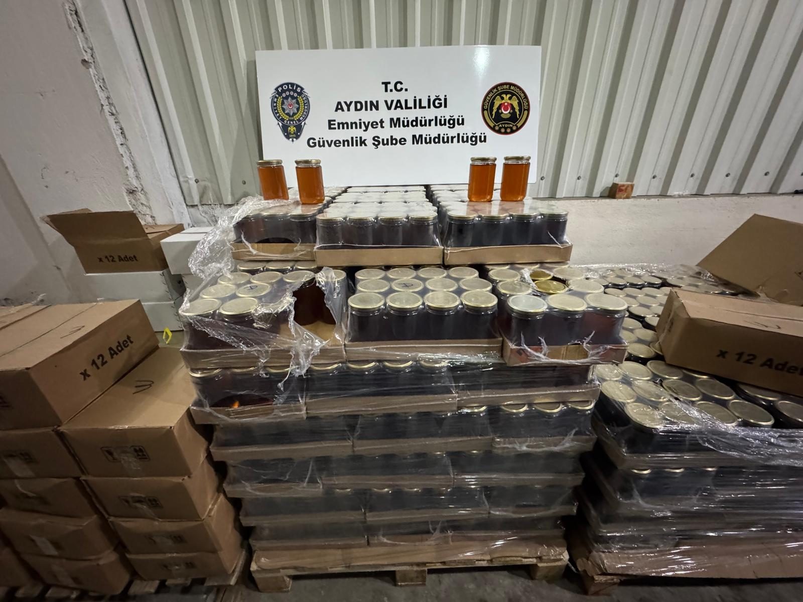 AYDIN’DA SAHTECİLİK OPERASYONU: TONLARCA SAHTE BAL, ETİKETSİZ PEKMEZ VE NAR EKŞİSİ ELE GEÇİRİLDİ