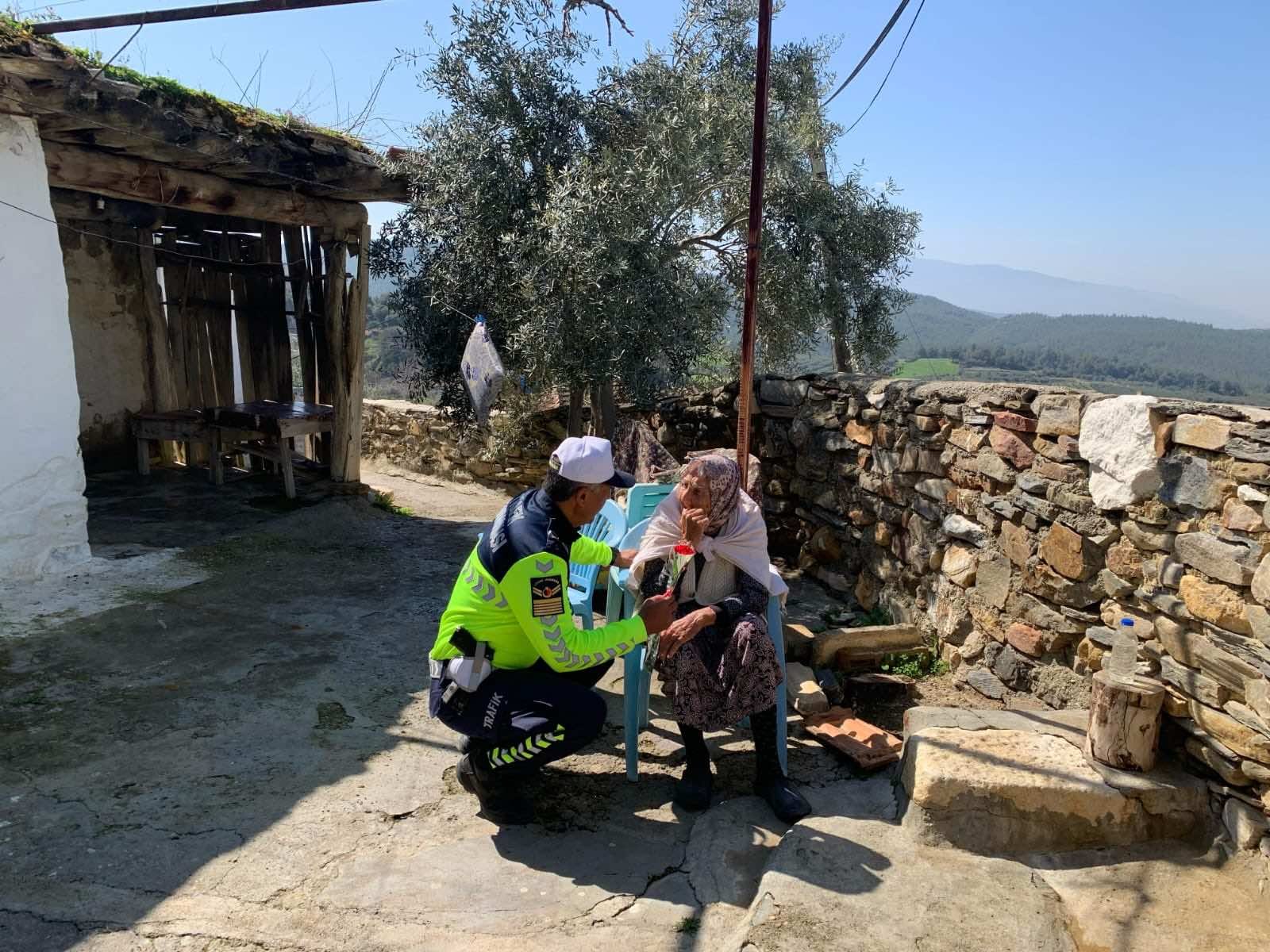 JANDARMA YAŞLILARIMIZI UNUTMUYOR